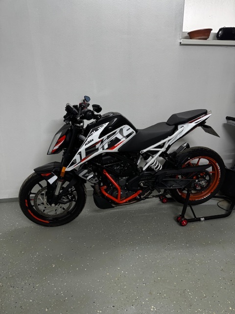 KTM duke 390