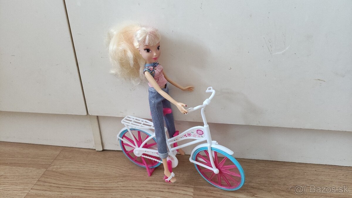 Barbie s bicyklom