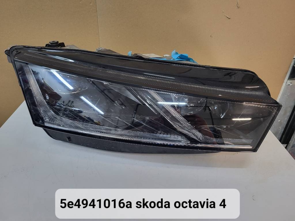 Skoda octavia 4 svetlo xenon prave 5e4941016a