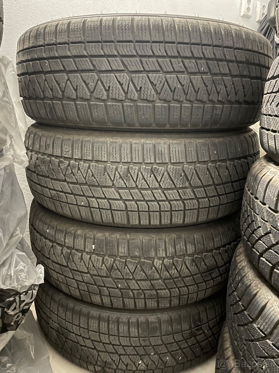 KUMHO 225/65 R 17 WINTERCRAFT WS71 106H XL