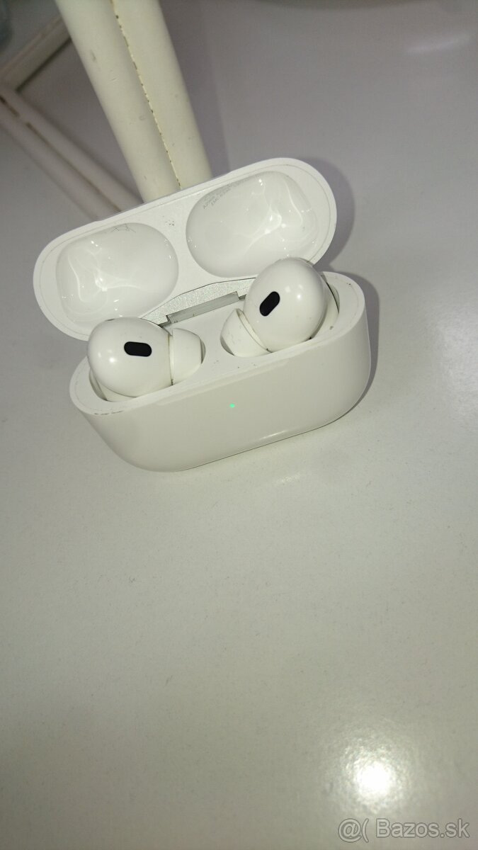 Apple AirPods Pro 2023 s MagSafe (USB‑C) (MTJV3ZM/A)