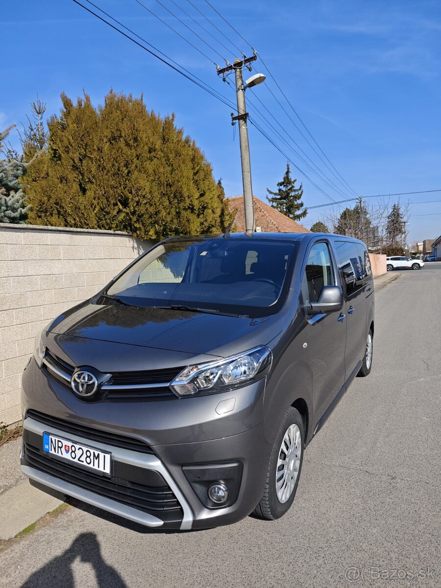 Toyota proace verso 2.0 8 at Family