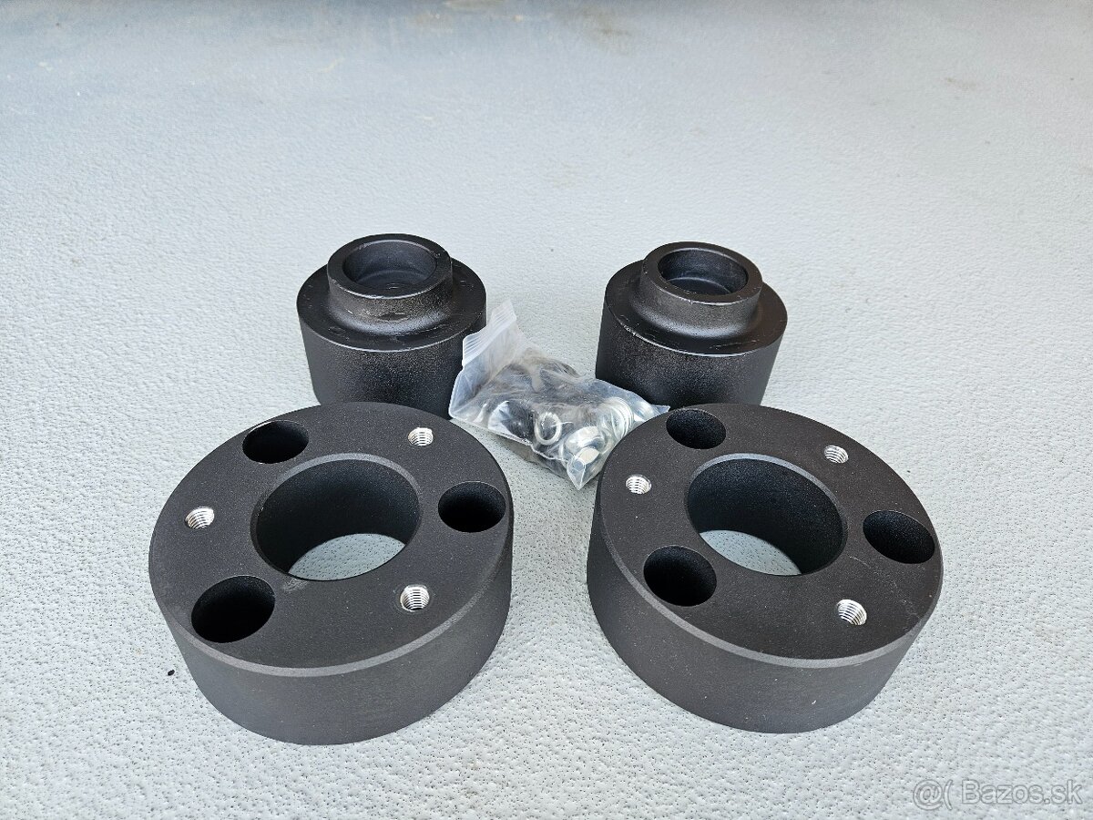 Podlozky na zdvihnutie lift 2" Dodge Ram 1500