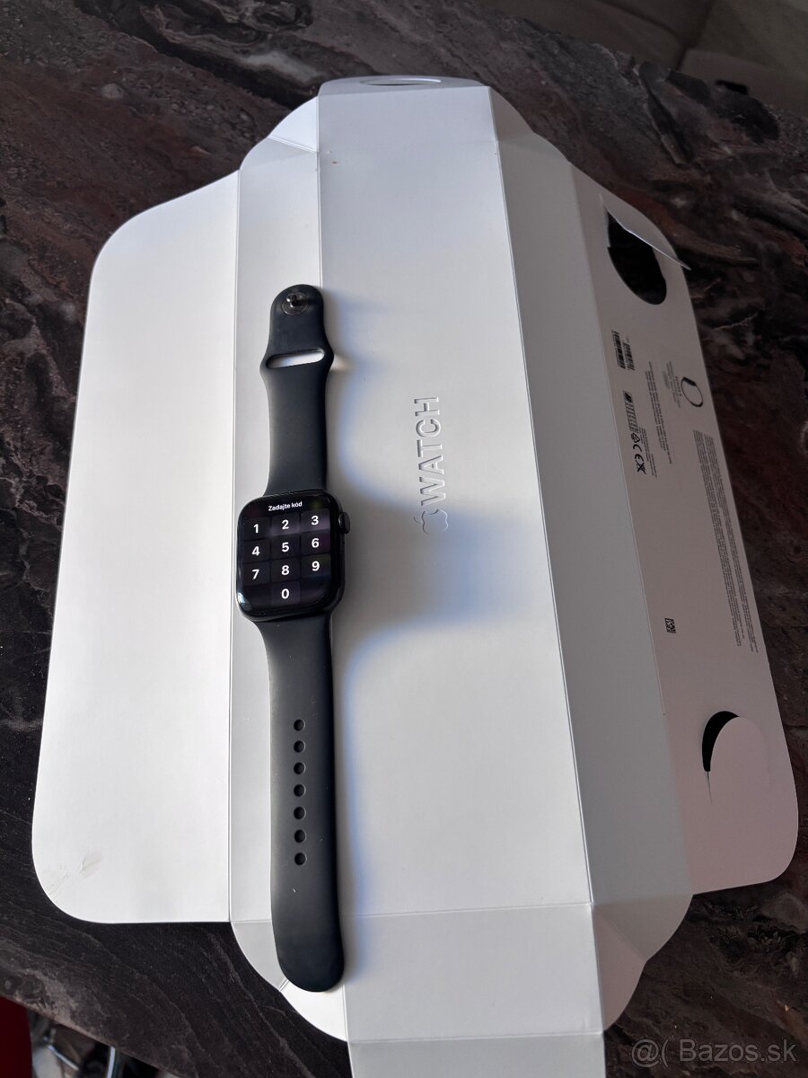 Apple watch 8