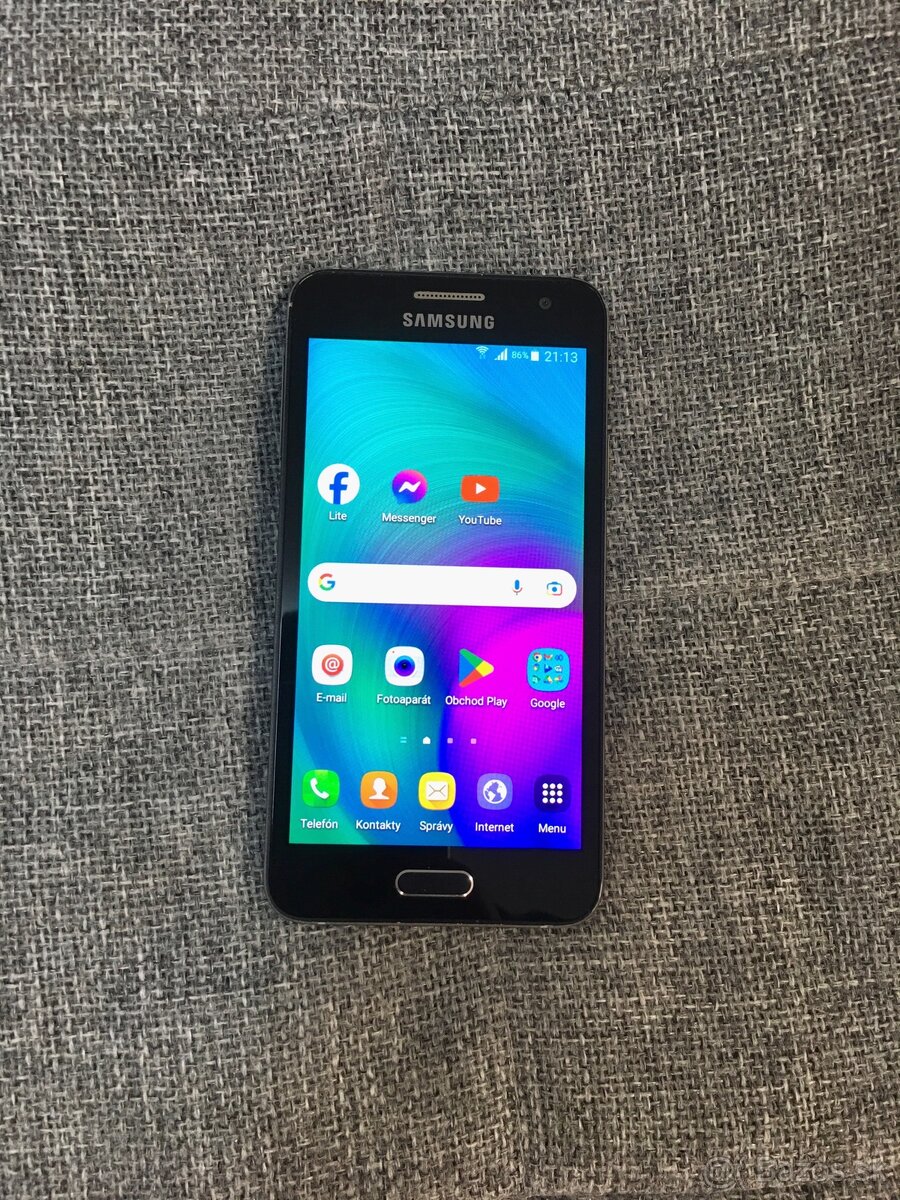 Samsung Galaxy A3 2015 (plne funkčný)