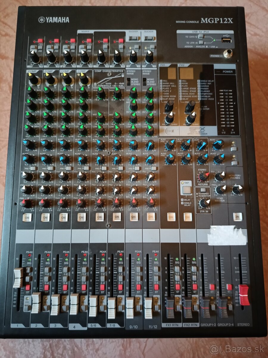 Mix Yamaha MGP 12 X