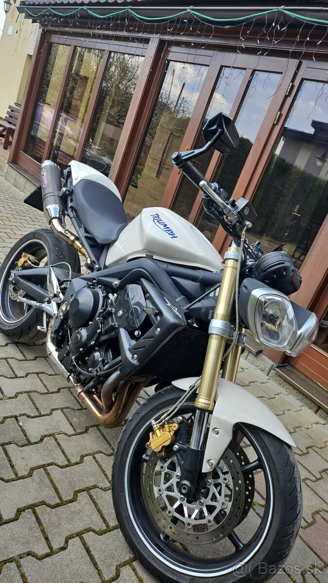 Triumph street triple 675