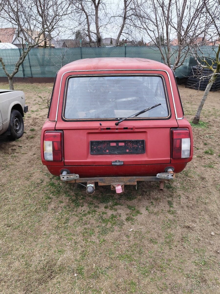 Lada 2104