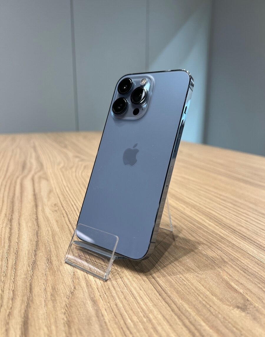 iPhone 13 Pro 256 GB Sierra Blue