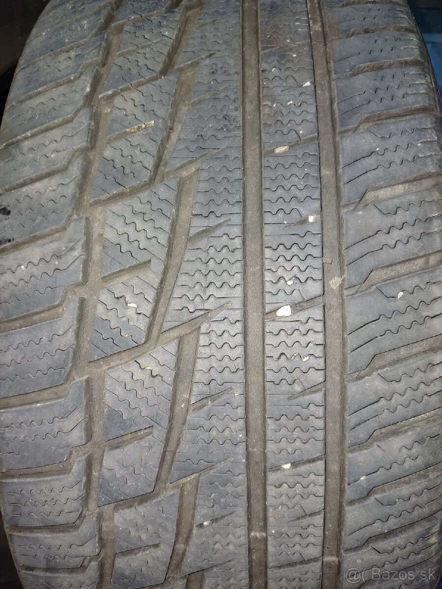 245/45r18 zimné