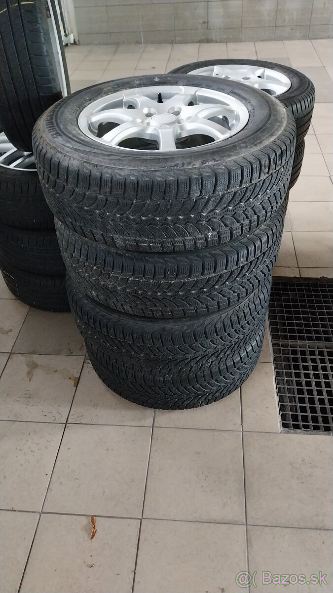 5x114.3r16 a 215/65r16 zimne