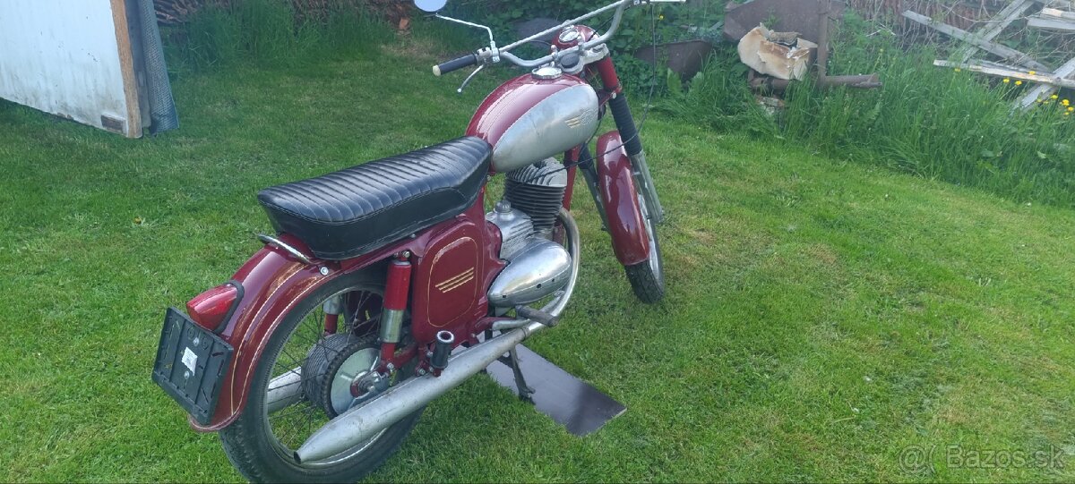 Jawa 250 590 sport