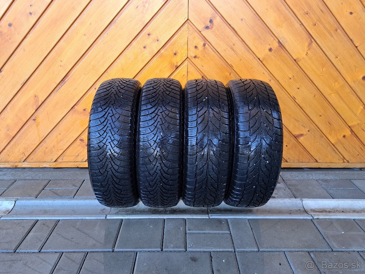 Zimné pneu Goodyear/Paxaro 195/65 R15