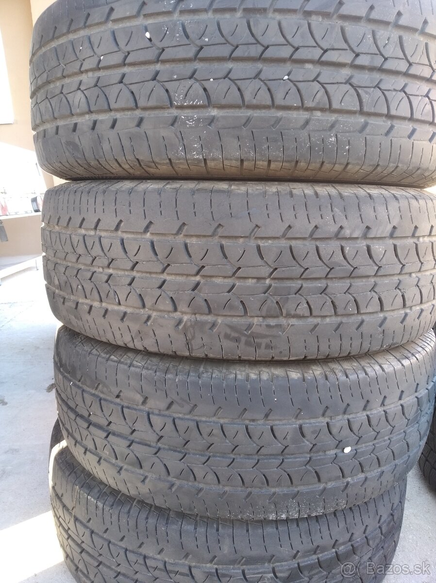 215/65 R16C