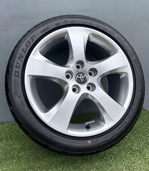 Letní nová sada alu Toyota 225/45R17 91Y