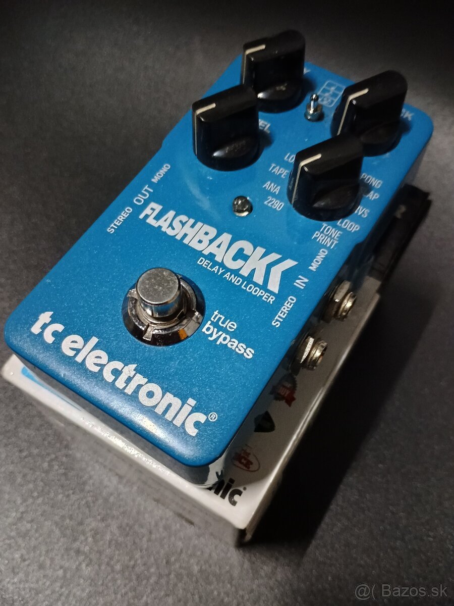 TC Electronic FlashBack delay + looper pedál