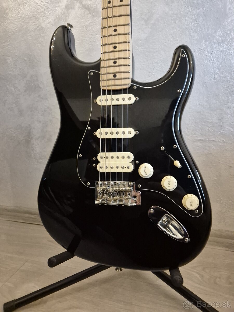 Fender American Performer Stratocaster HSS MN