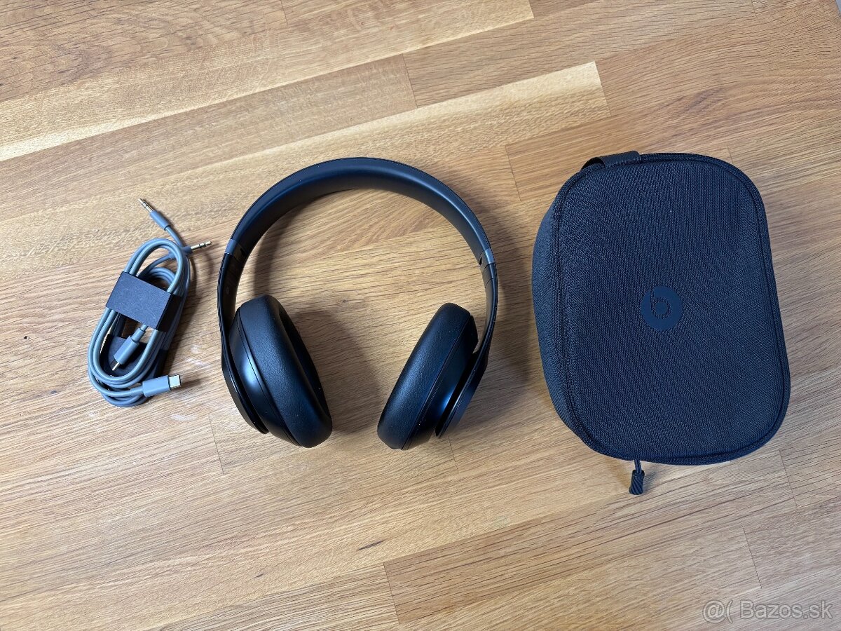 Beats Studio Pro