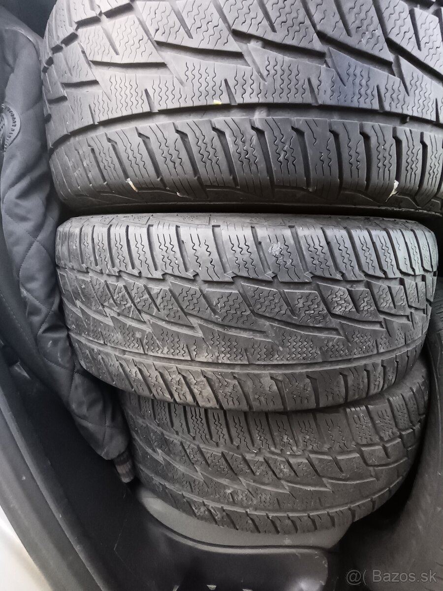 Predám pneumatiky 215/60 R16H zimné 4ks