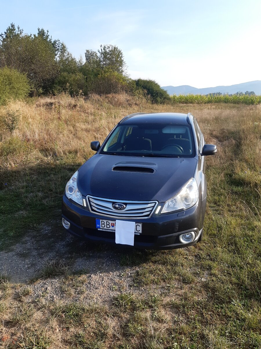 Predám Subaru Outback 2012