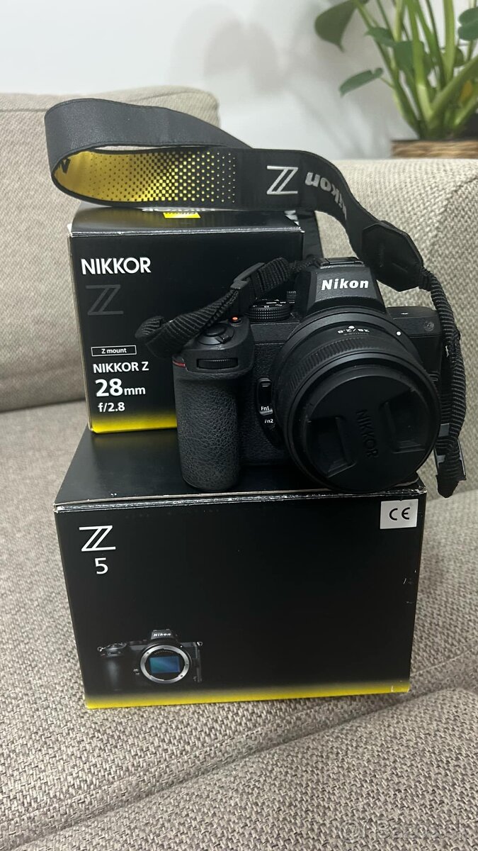 Nikon Z5 + NIKKOR Z 28 mm f/2,8