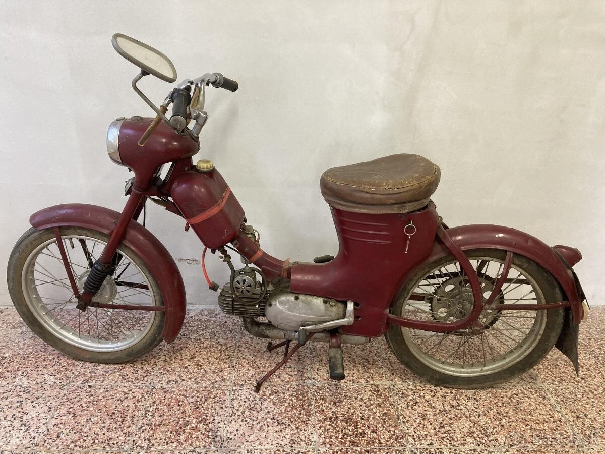 JAWA 50 / 550 rok výroby 1955 - 223. vyrobený kus