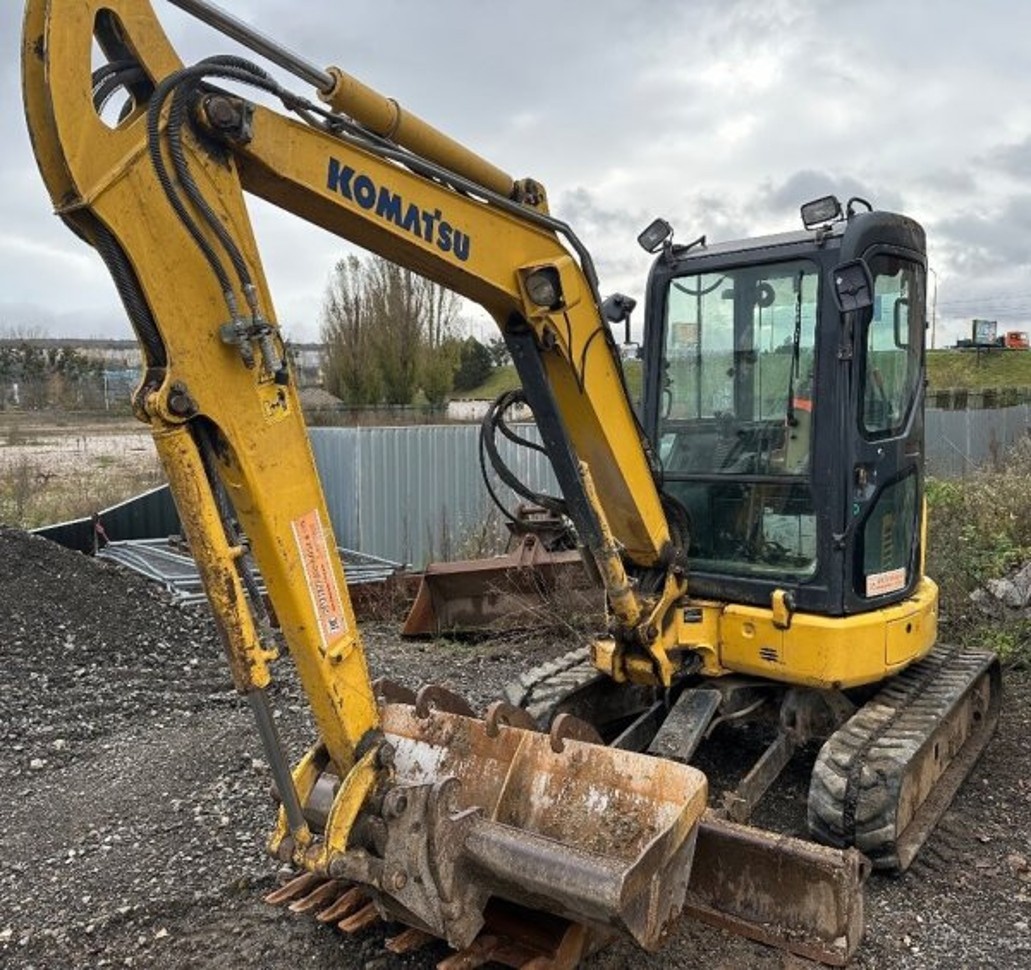 3.74t minibagr Komatsu PC35