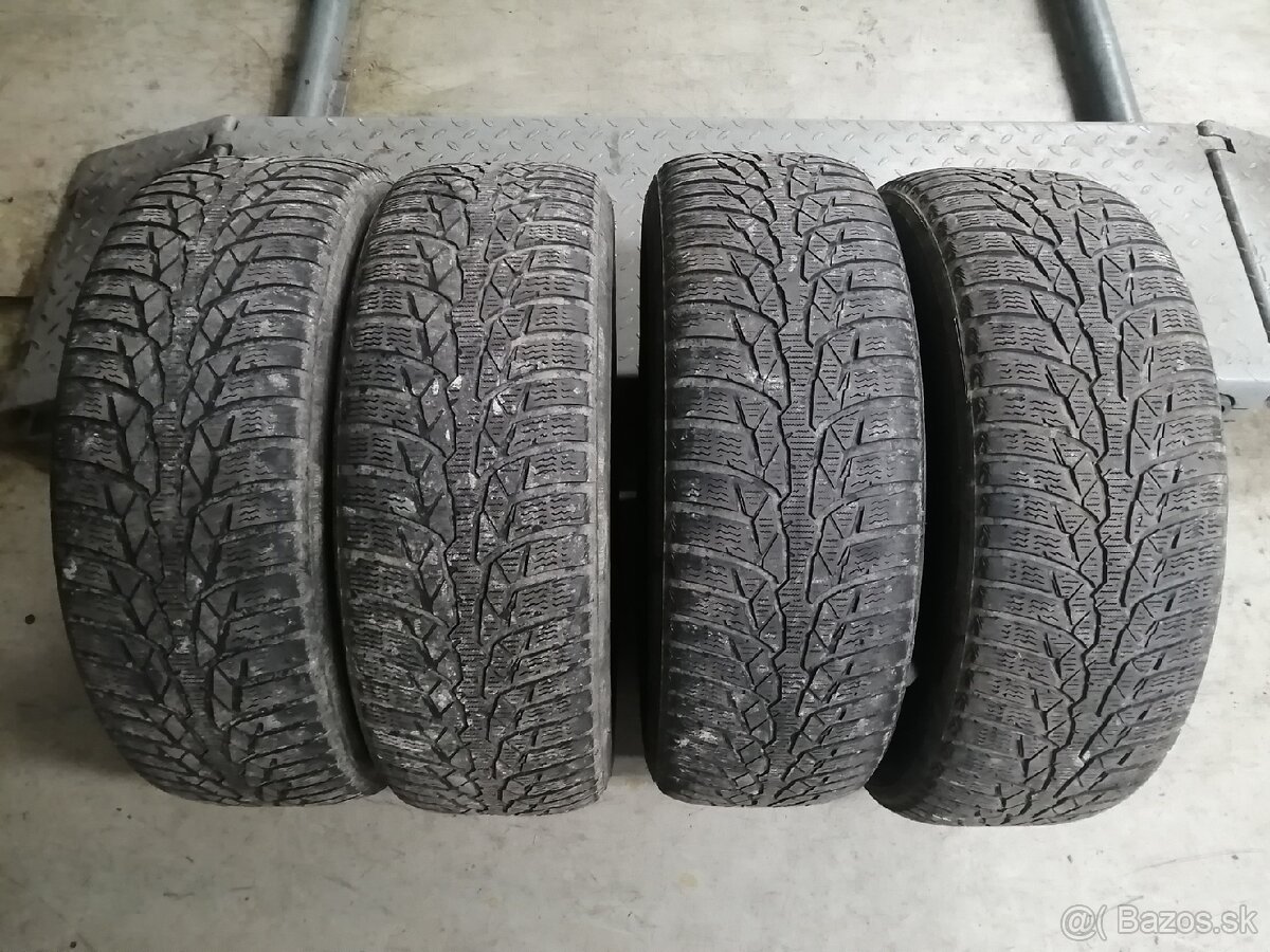 195/65R15 91T Nokian WR d4