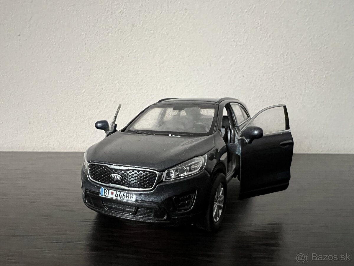 Kia Sorento 1:43