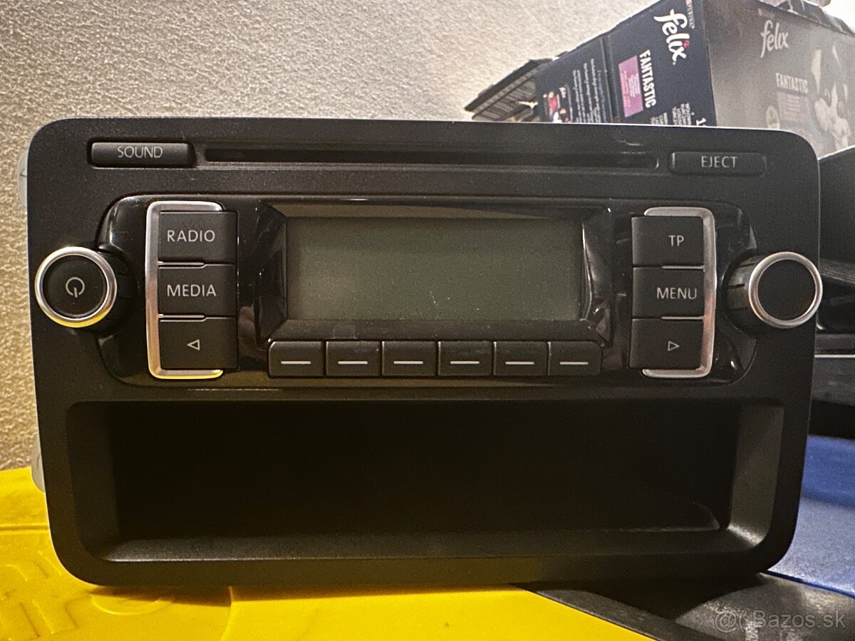 Originál autoradio pre volkswagen golf