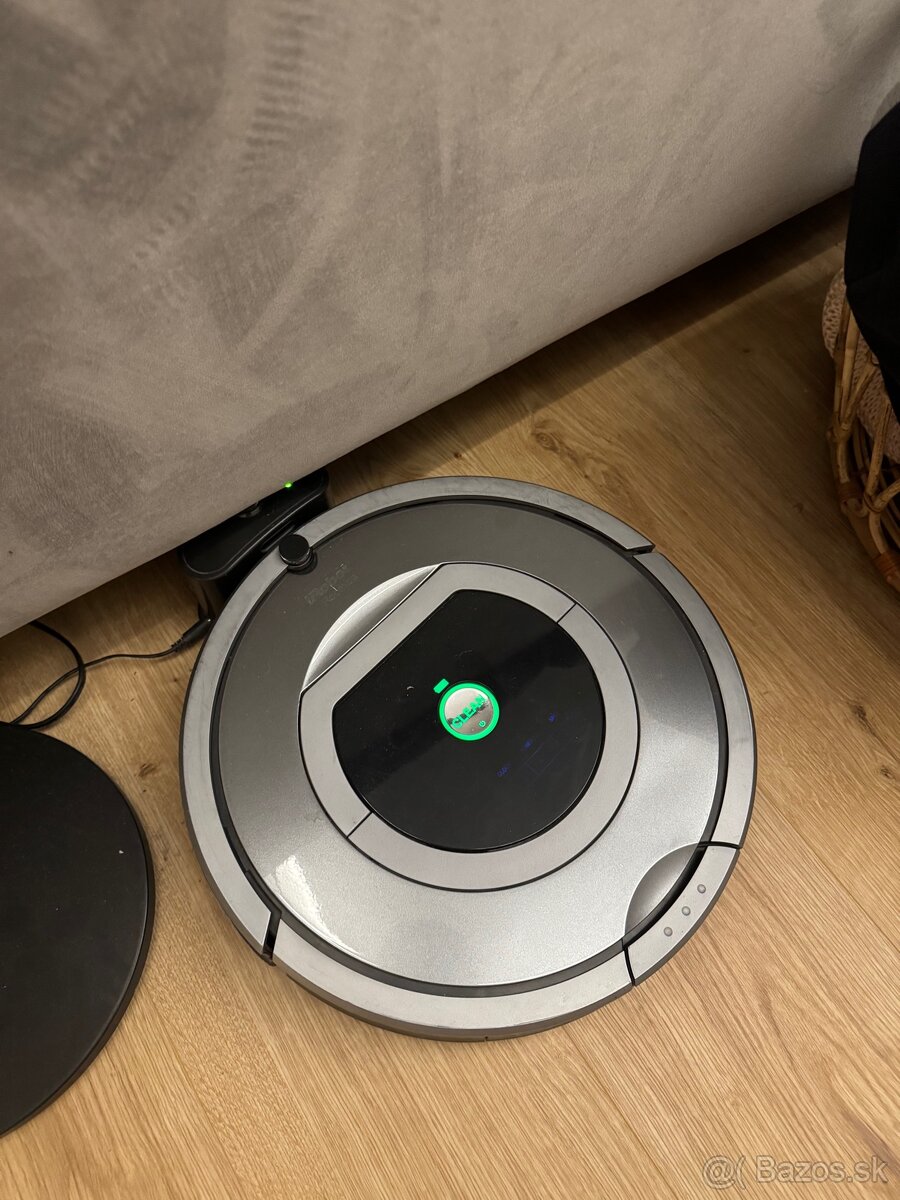 iRobot Roomba 780 + 2x maják + DO