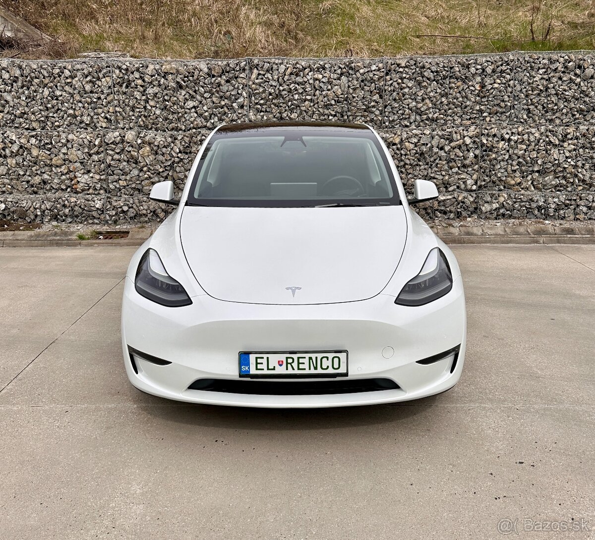 Tesla model Y Long Range Dual Motor Autopilot