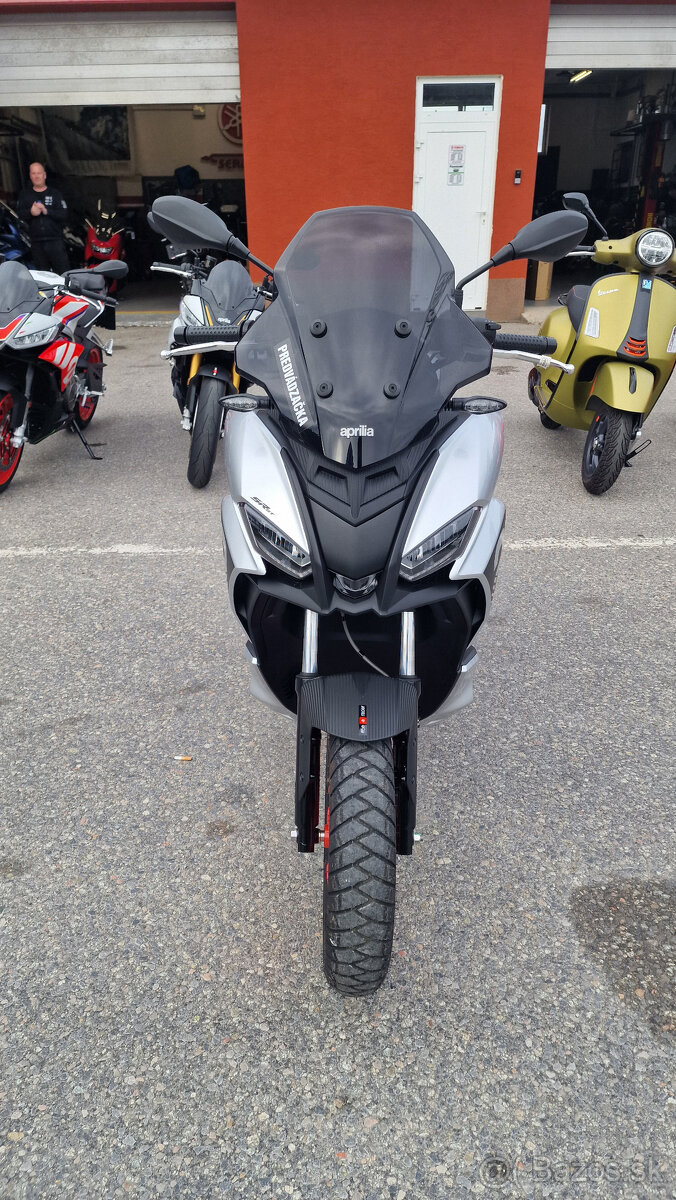 Aprilia SRGT 125