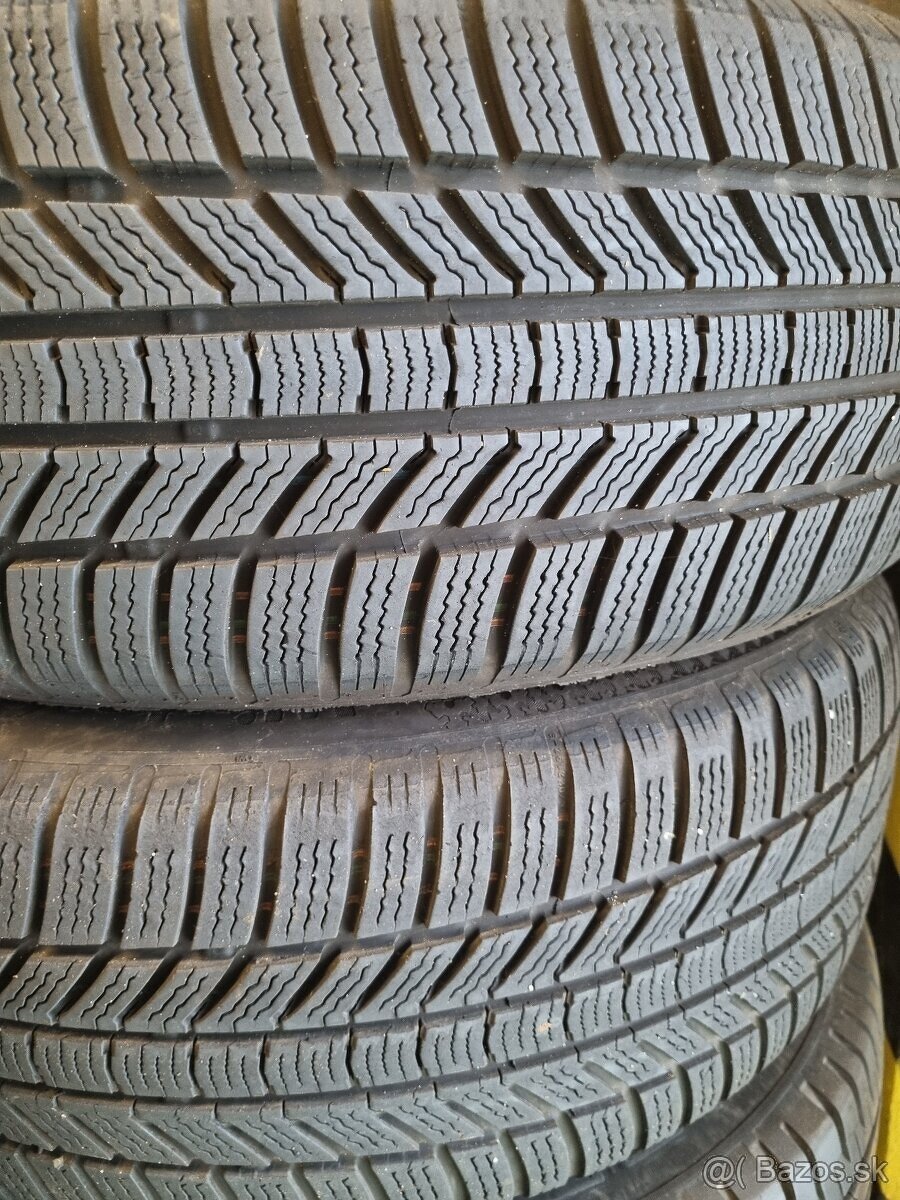 225/55 R17 XL  Continental Winter