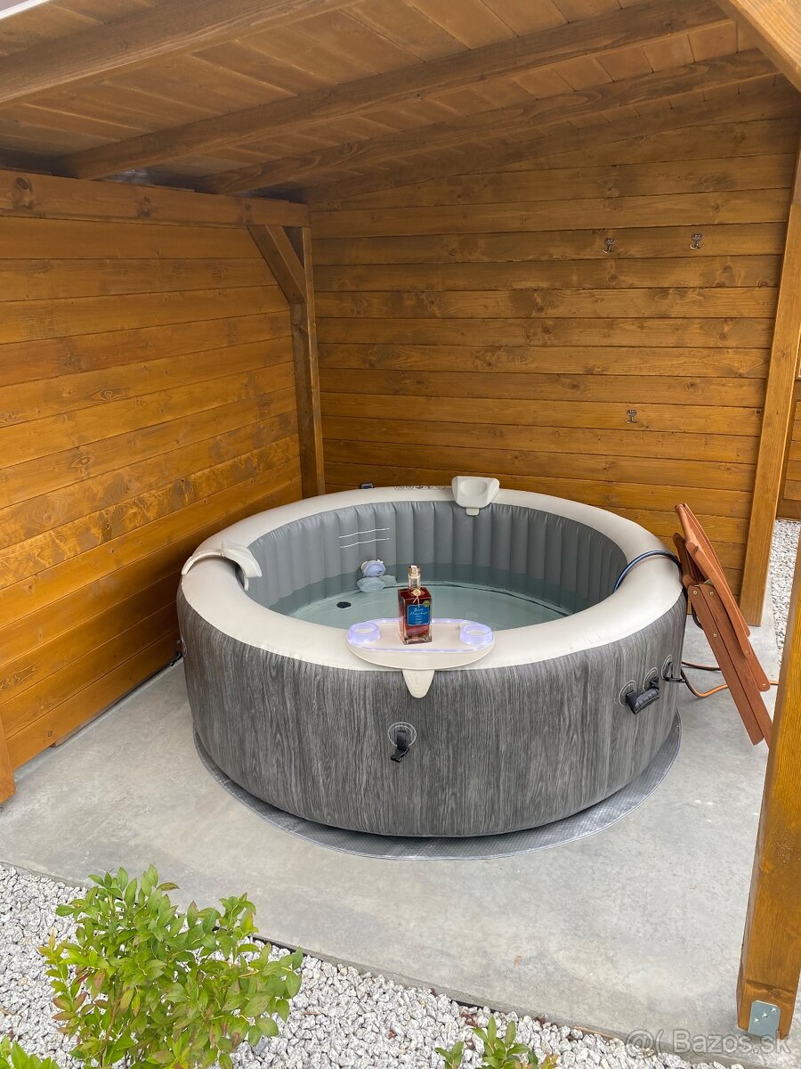 Virivka Pure Spa greywood Deluxe 4- miestna