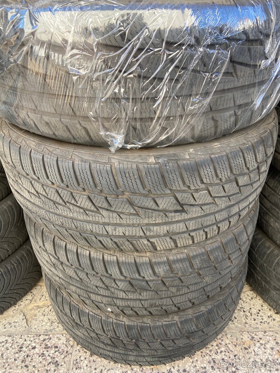 235/55 R18 100H Zimné