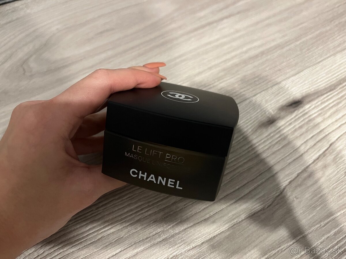 Chanel -Le lift pro-krém na tvar