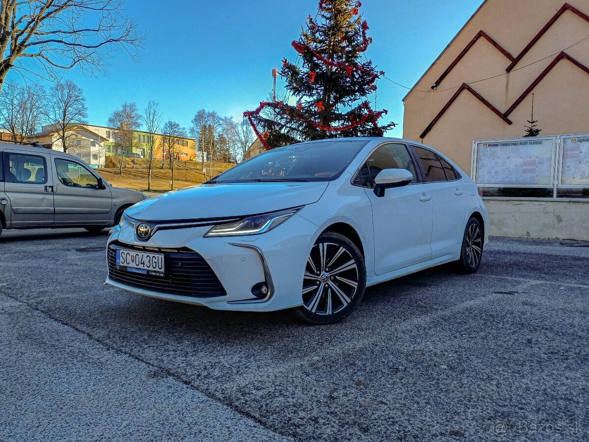 Toyota Corolla sedan 1.5 Dynamic Force, 92kW, nízky nájazd