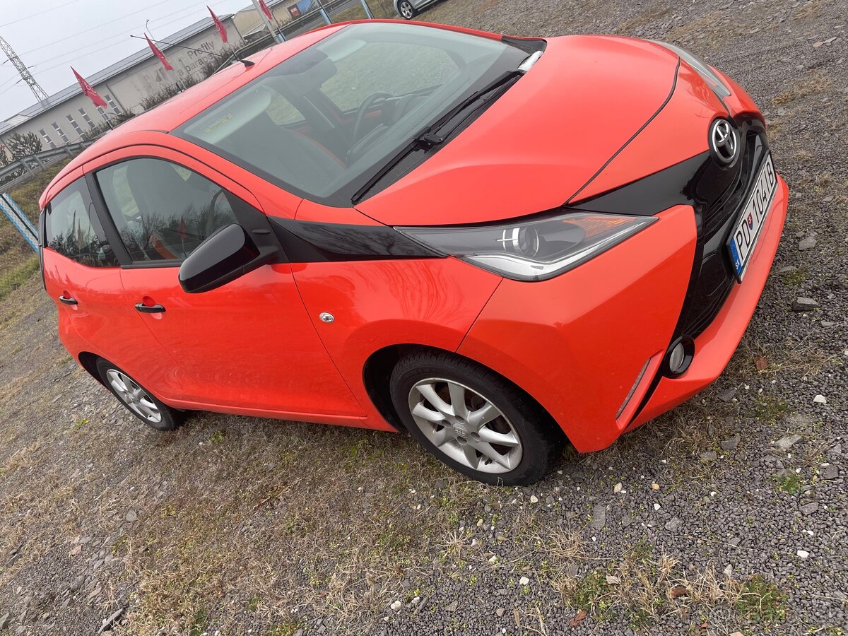 Toyota AYGO 1.0 Benzín r.v. 12/2014