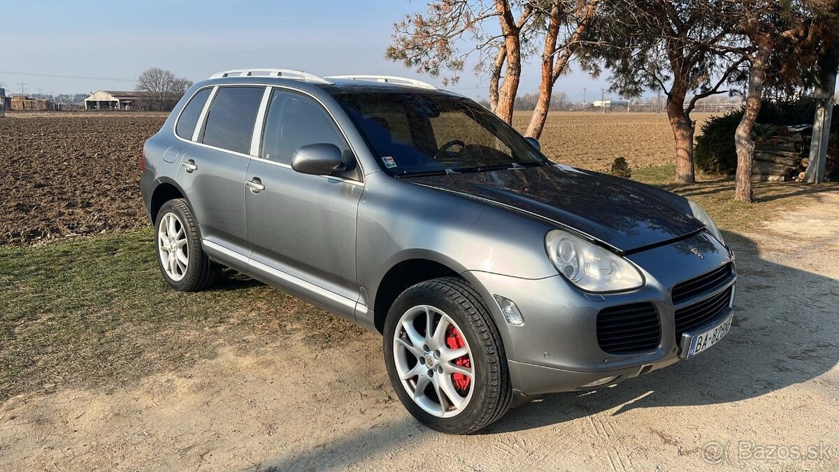 Porsche Cayenne Turbo V8