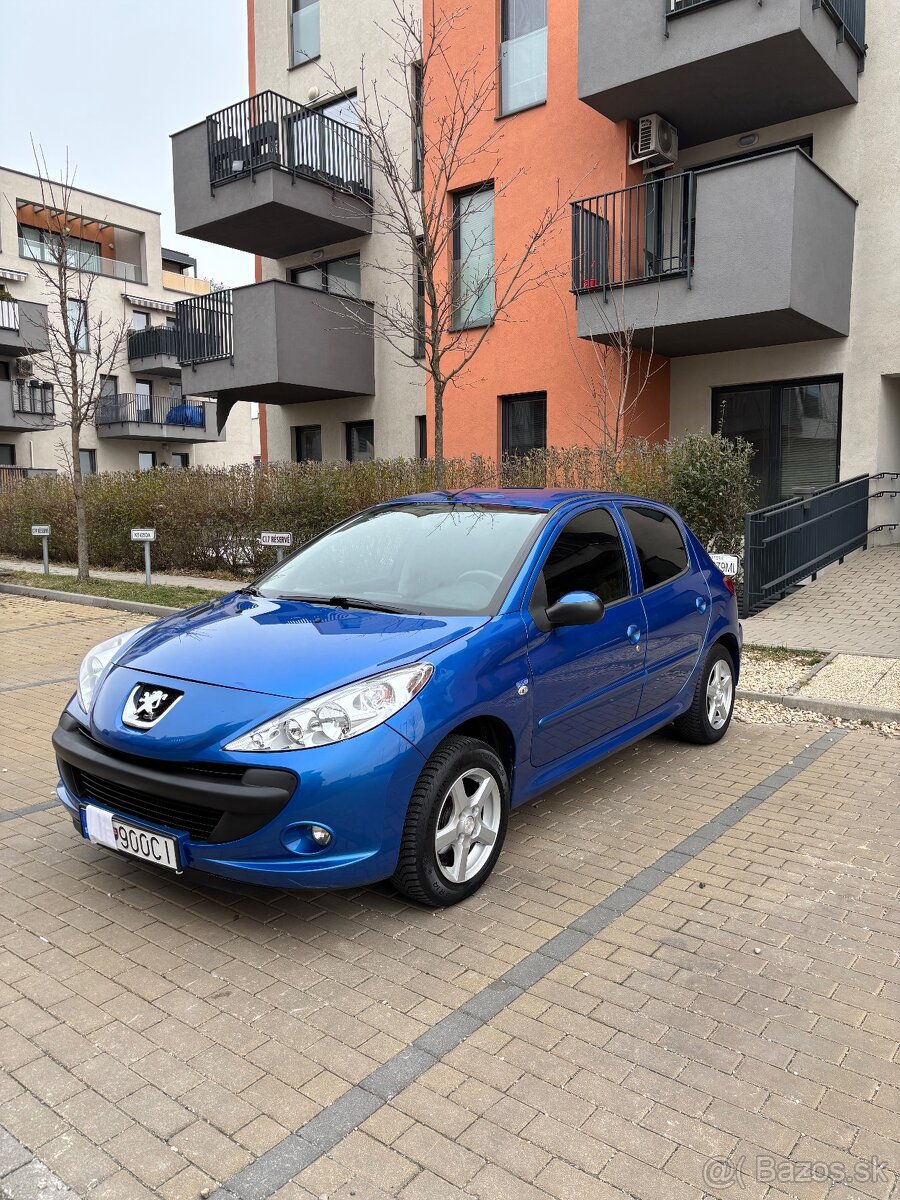 Predám Peugeot 206+ 1.4 Benzín