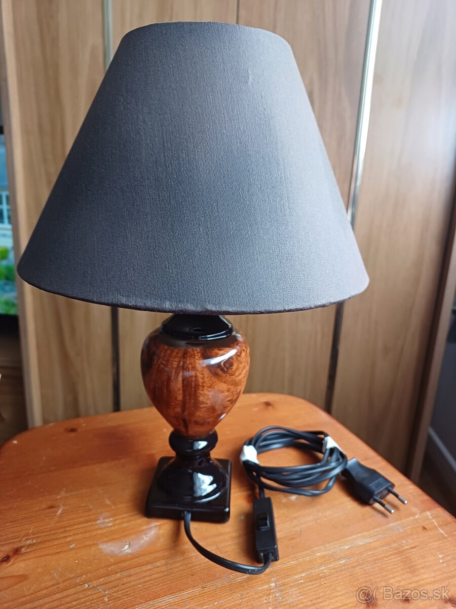 Stolná lampa hnedá farba