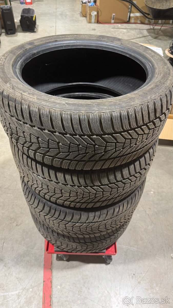 245/45R18 Zimné Pneumatiky HANKOOK