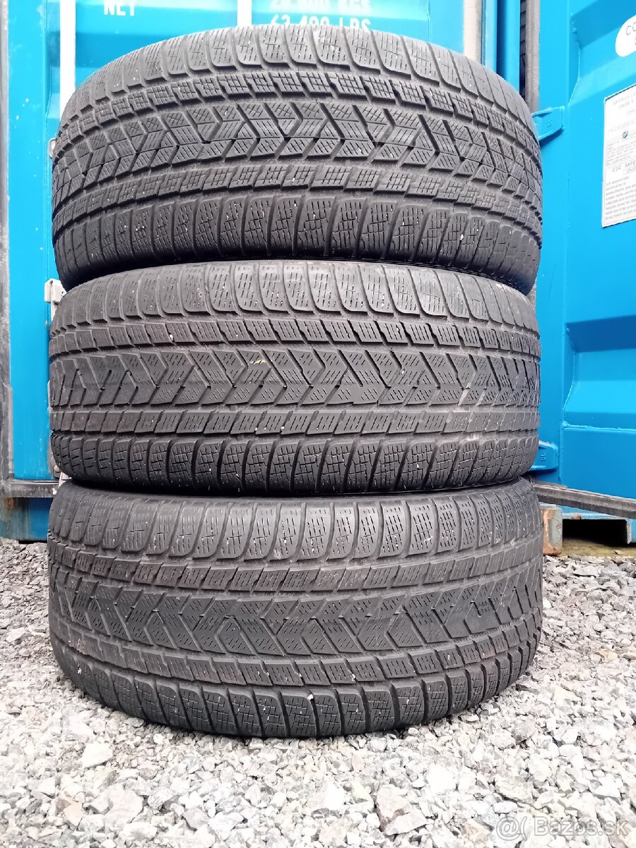 2+1 gratis 285/45R21 Zimné pneumatiky Pirelli