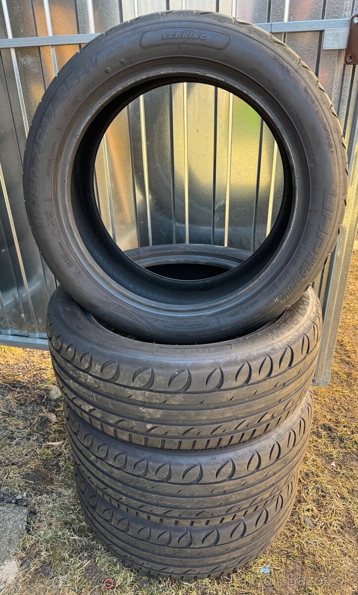 Predám Sebring 215/50 R17 rok 2022