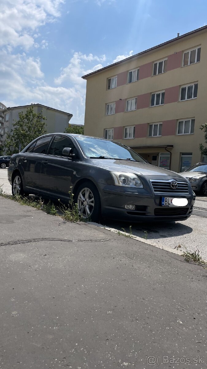 Toyota Avensis T250, 1.8 VVTi, benzín, r. 2004