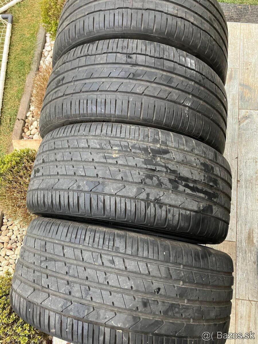 Letne pneu 285/35 R22 Hankook rv2021