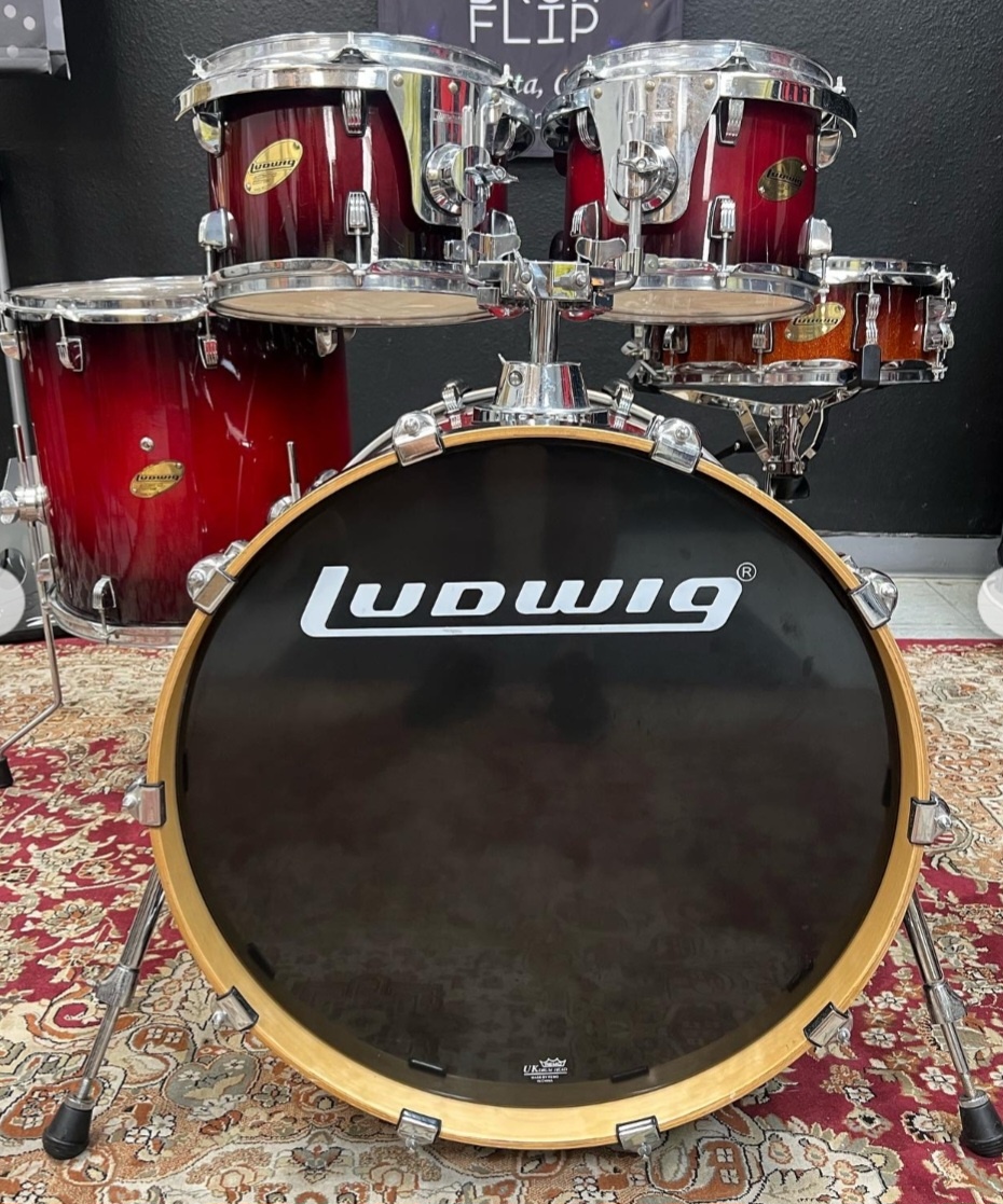 Ludwig accent cs costume 22"