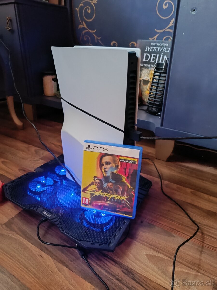 PS5 Slim čerstvo nová + Cyberpunk 2077