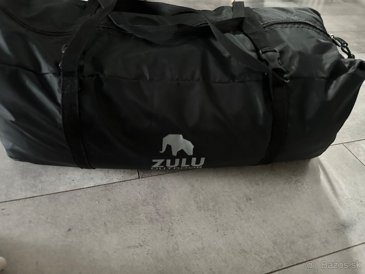 Stan pre 4 os. Zulu Pavilion 400 Black